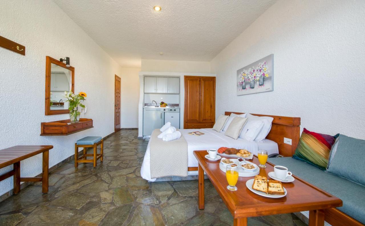 Folia Apartments Chania Agia Marina Buitenkant foto
