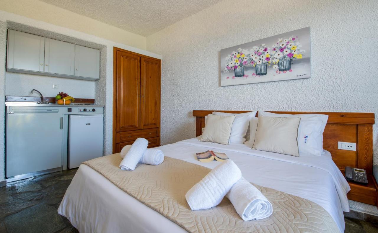 Folia Apartments Chania Agia Marina Buitenkant foto